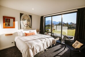 Maison Luxe, 4 chambres, bain à remous, vue montagne