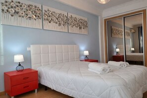 3 chambres, fer et planche à repasser, Wi-Fi gratuit, draps fournis
