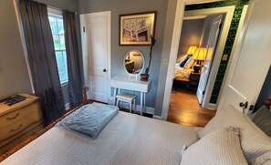 3 Schlafzimmer, Schreibtisch, Bügeleisen/Bügelbrett, kostenloses WLAN