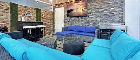 Comfort Townhome | Balcony view