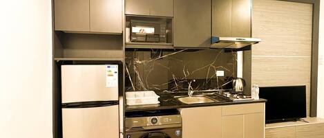 Kühlschrank, Mikrowelle