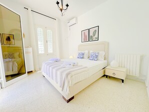 House - Tr s Charmante Villa Avec Piscine 5mn de la mer (Hammamet)