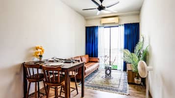 Apartemen Superior | Area keluarga | Smart TV 42-inci dengan saluran TV kabel