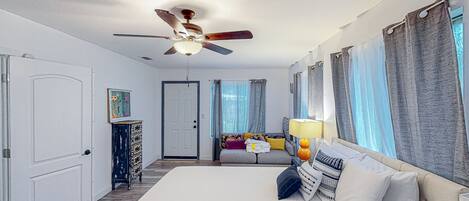 3 bedrooms, Internet, bed sheets