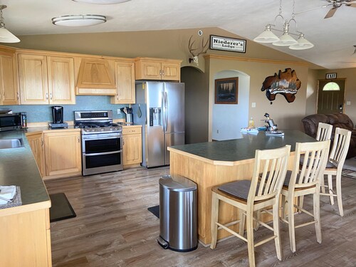 FUN FAMILY GETAWAY in Manila with lots of extras! 