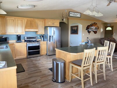 FUN FAMILY GETAWAY in Manila with lots of extras! 