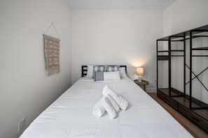 3 habitaciones, tabla de planchar con plancha y wifi gratis 