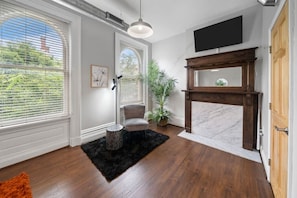 Interior - City Escape 2BR Steps to TQL | OTR | Downtown (Cincinnati)