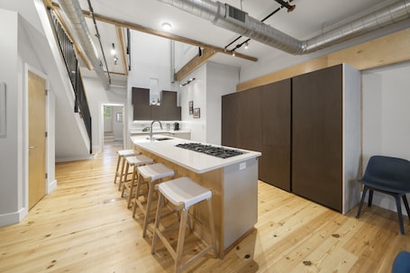 内装. Huge Retreat| Rooftop Deck| Stay At Findlay Market