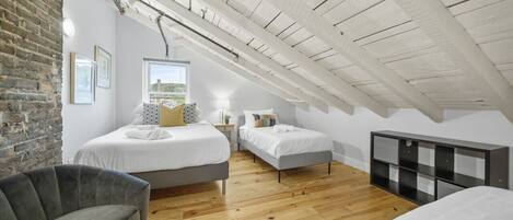 5 chambres, bureau, fer et planche à repasser, Wi-Fi gratuit