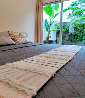 3 chambres, fer et planche à repasser, Wi-Fi gratuit, draps fournis