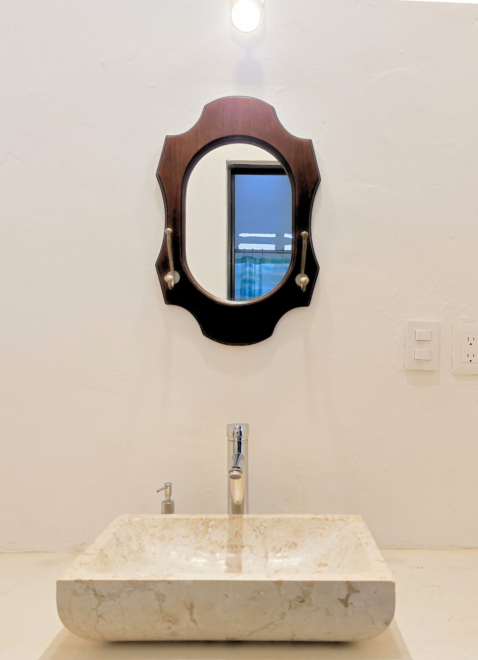 Hårtørrer, håndklæder, Sæbe, Shampoo