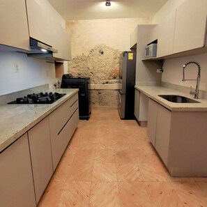 Fridge, microwave, stovetop, coffee/tea maker - ¡casa Maya en Mérida Centro con Alberca! (Mérida)