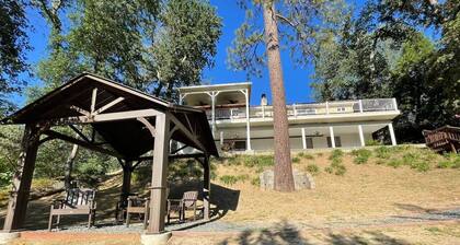 Creekside Dream - Dog Friendly/Game Room/Sleeps 12