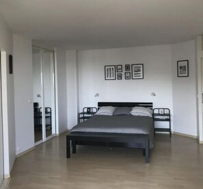 4 chambres, Wi-Fi, draps fournis