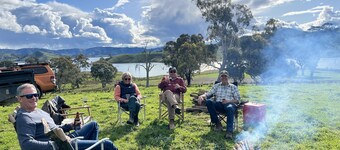Large Wappan Bonnie Doon farmstay on Lake Eildon near Mansfield/Mt Buller. 18ppl