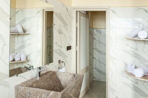 Ducha, cabezal de ducha tipo lluvia, artículos de tocador gratuitos