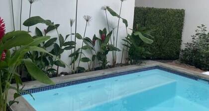 House with private pool and fully equipped BBQ