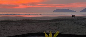 House with private pool and fully equipped BBQ