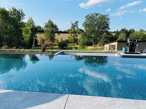 Piscine extérieure, piscine chauffée