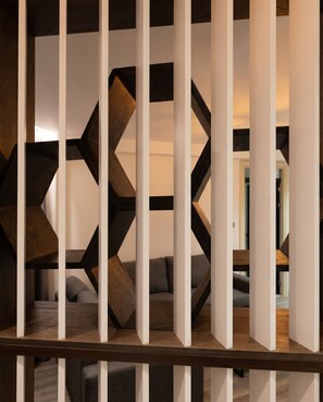 Suíte luxo | Escrivaninha, espaço de trabalho para notebook, Wi-Fi de cortesia