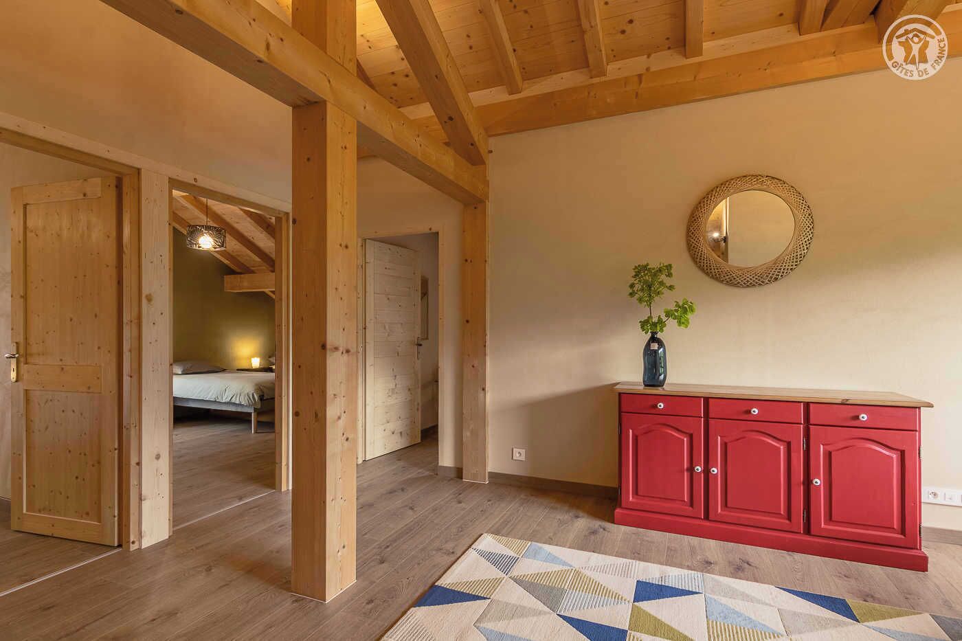 4 chambres, fer et planche à repasser, lit parapluie, Wi-Fi gratuit