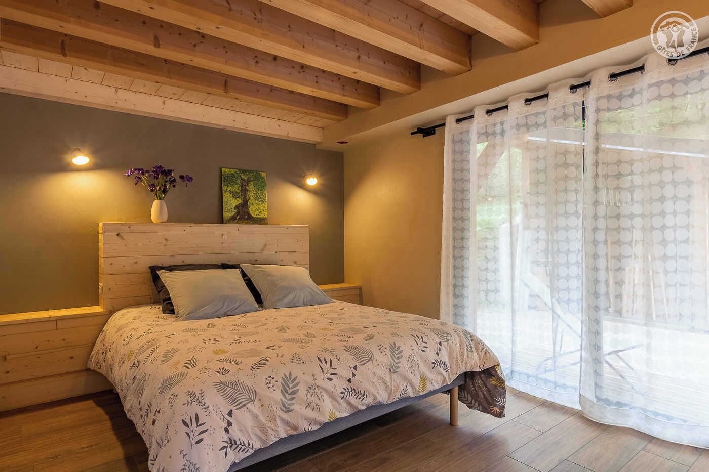 4 bedrooms, iron/ironing board, travel crib, free WiFi