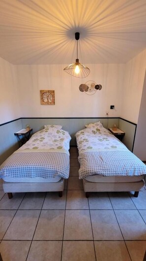 1 bedroom, iron/ironing board, travel cot, free WiFi