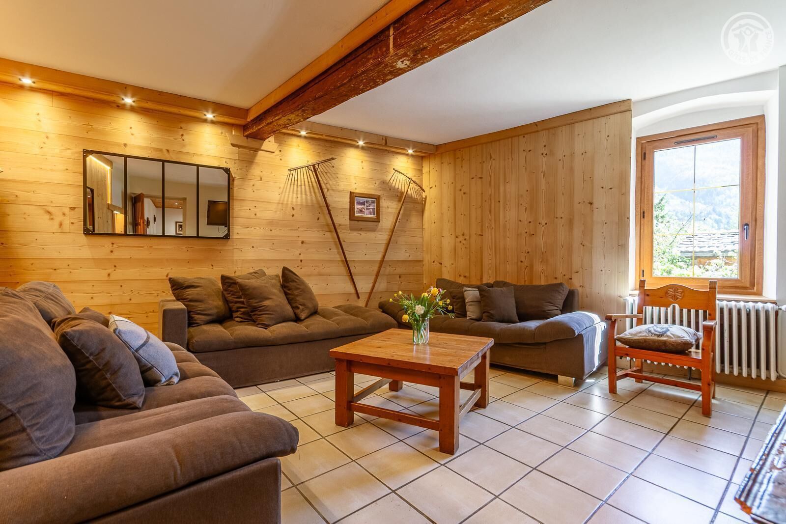 TV, fireplace, DVD player, stereo