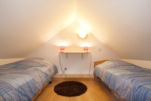 1 bedroom, iron/ironing board, free WiFi - L'aubepine - Entremont LE Vieux (ENTREMONT LE VIEUX)