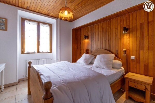 2 Schlafzimmer, Bügeleisen/Bügelbrett, Reisekinderbett, kostenloses WLAN