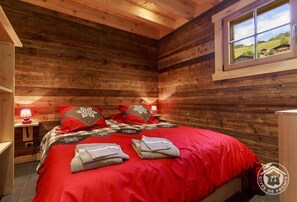 5 bedrooms, iron/ironing board, travel cot, free WiFi