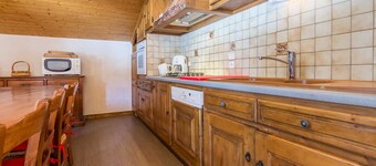 Gite Situé à 500m de la Télécabine Reliant le Domaine Hauteluce-val Joly-les Contamines-montjoie (12