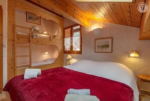 3 Schlafzimmer, Bügeleisen/Bügelbrett, Reisekinderbett, kostenloses WLAN
