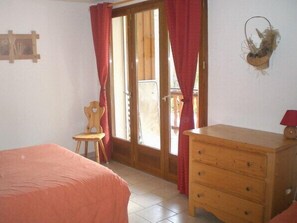 3 chambres, fer et planche Ă repasser, Wi-Fi gratuit