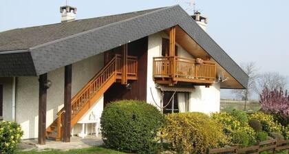 LE LAC Bleu - LES Marches