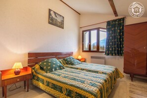 2 chambres, fer et planche à repasser, Wi-Fi gratuit