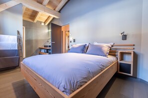 3 soverom, lydisolert, strykejern/-brett og reiseseng for barn