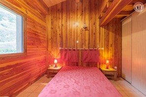 3 Schlafzimmer, Bügeleisen/Bügelbrett, Reisekinderbett, kostenloses WLAN