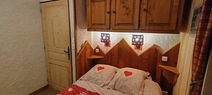 2 bedrooms, iron/ironing board, travel cot, free WiFi - Gite DE LA Montagne - Avrieux (AVRIEUX)