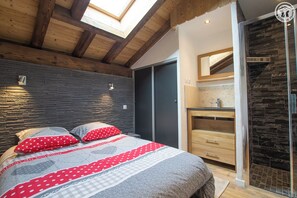3 Schlafzimmer, Bügeleisen/Bügelbrett, Reisekinderbett, kostenloses WLAN