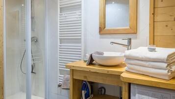 Een bad, een haardroger