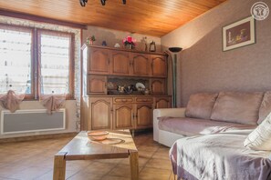 Téléviseur, lecteur de DVD, chaîne audio