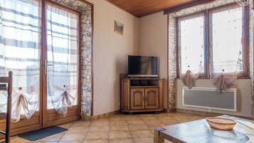 TV, DVD player, stereo