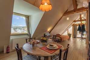 Dining - UN Loft A LA Campagne (SAINT JEAN D'ARVEY)