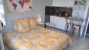 StrykjÀrn/strykbrÀda, resesÀng, gratis wi-fi och sÀngklÀder