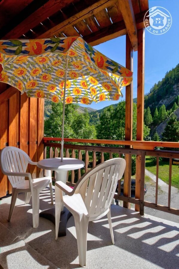 Outdoor dining - LA Bonne EAU N°2 - Valloire (VALLOIRE)