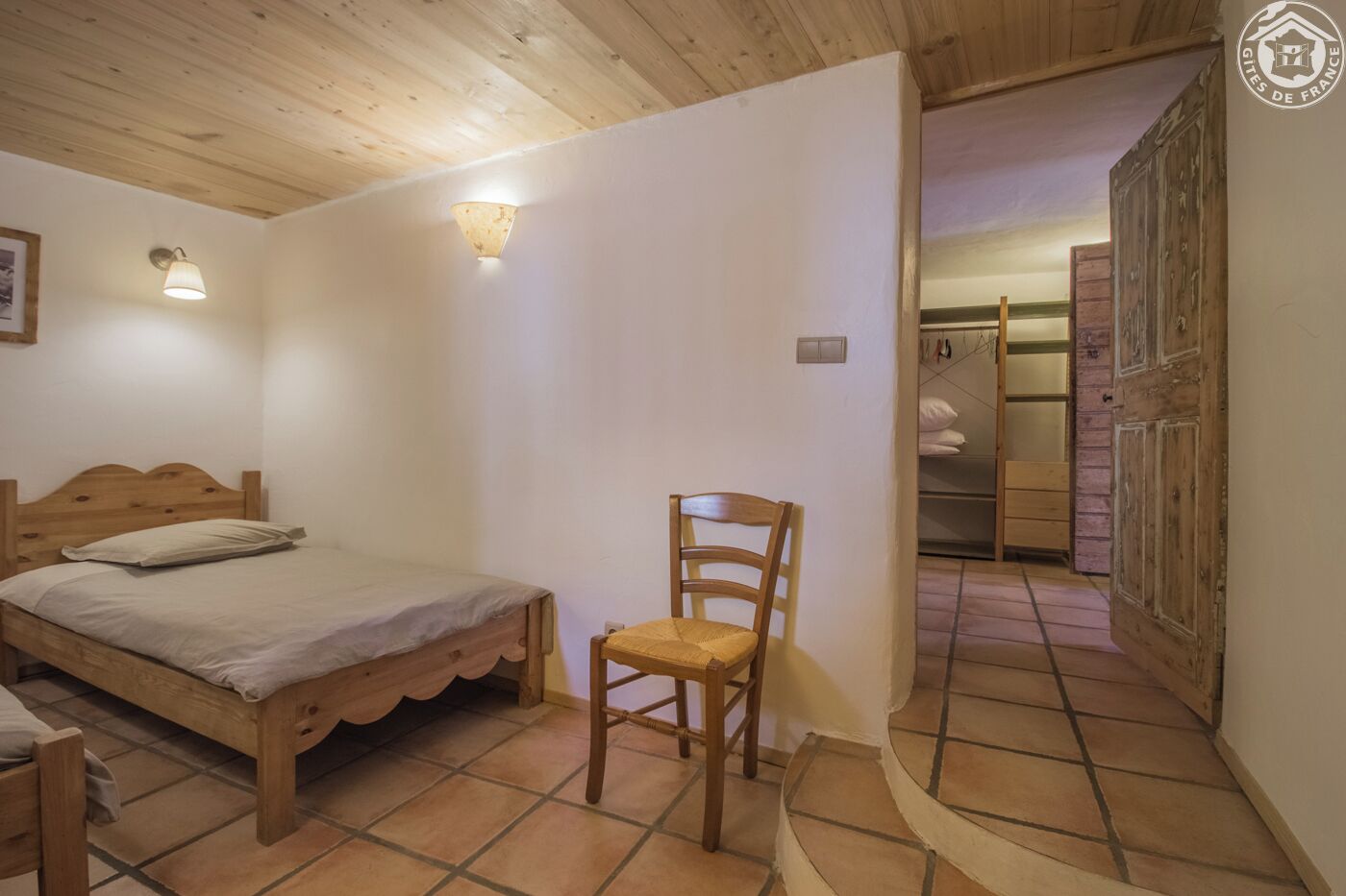 1 chambre, fer et planche à repasser, Wi-Fi gratuit, draps fournis