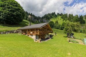 Esterni