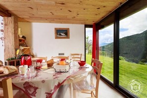 Dining - MA Recompense - St-nicolas-la-chapelle (ST-NICOLAS-LA-CHAPELLE)